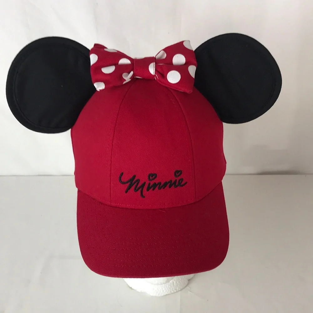Minnie Mouse Disney cap NWOT